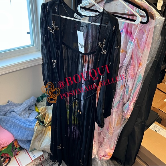BLOGGERS FAV ZARA LIMITED EDITION EMBROIDERED SEMI SHEER LONG KIMONO - Picture 2 of 5